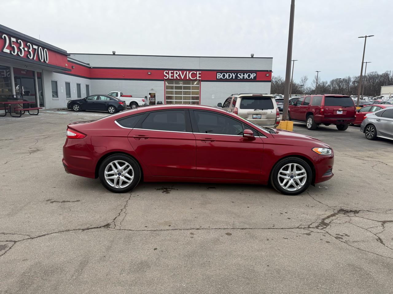 Ford Fusion 4dr Sdn SE FWD 2014