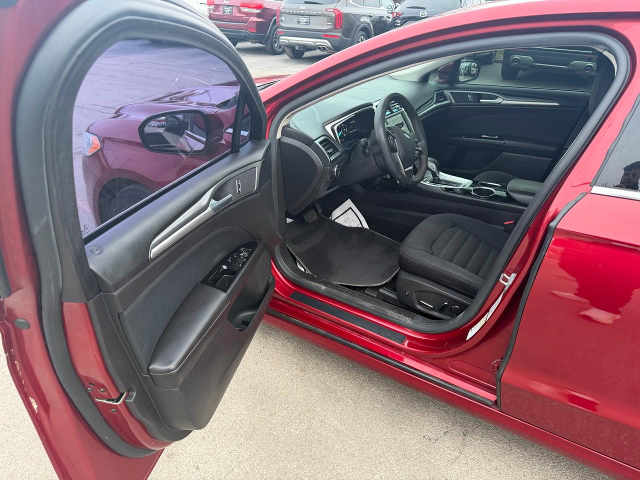 Ford Fusion 4dr Sdn SE FWD 2014