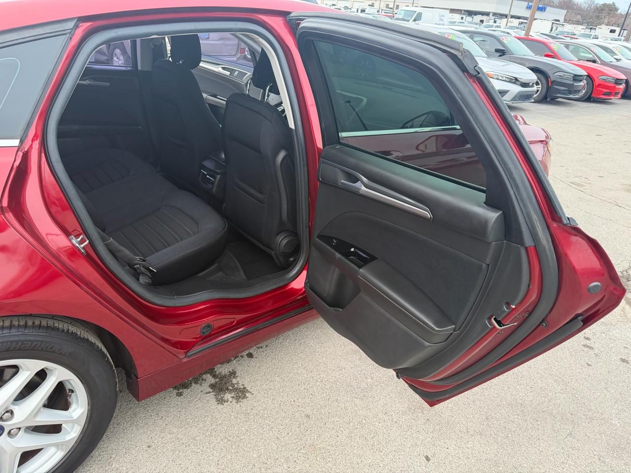 Ford Fusion 4dr Sdn SE FWD 2014