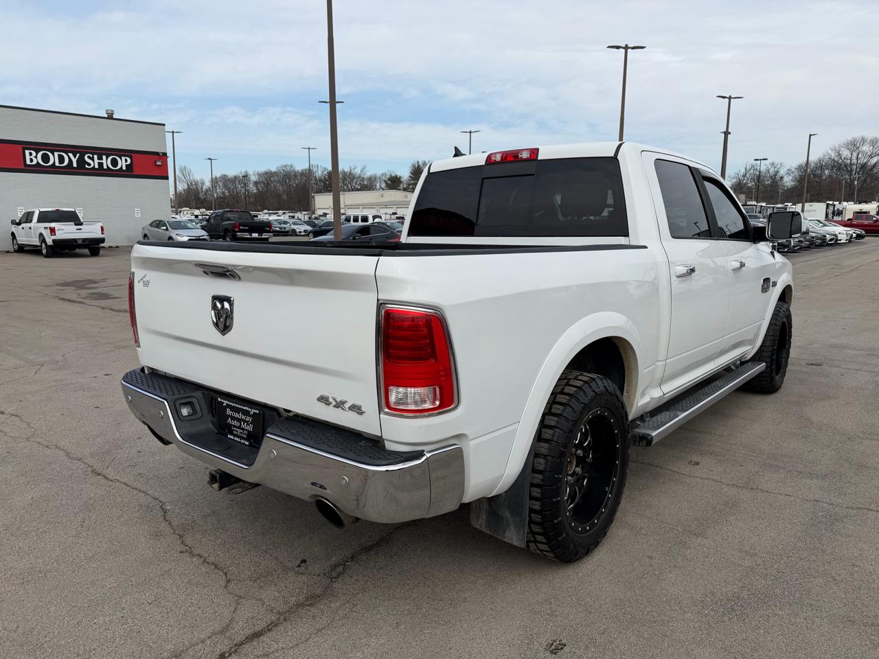 RAM 1500 4WD Crew Cab 140.5" Longhorn 2014
