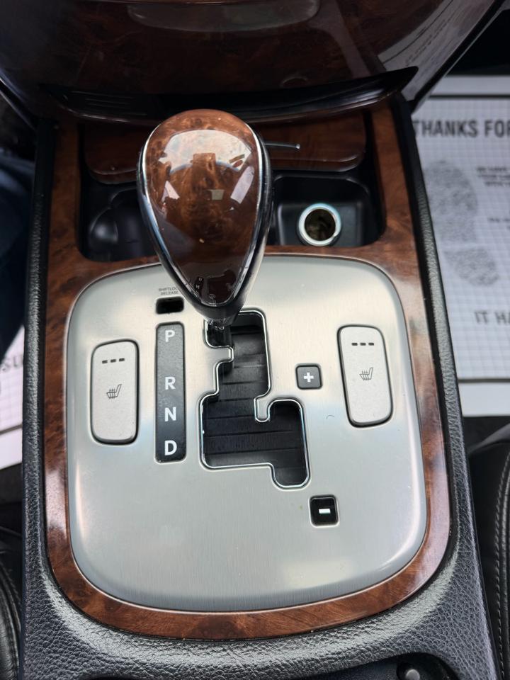 Hyundai Genesis 4dr Sdn V6 2011