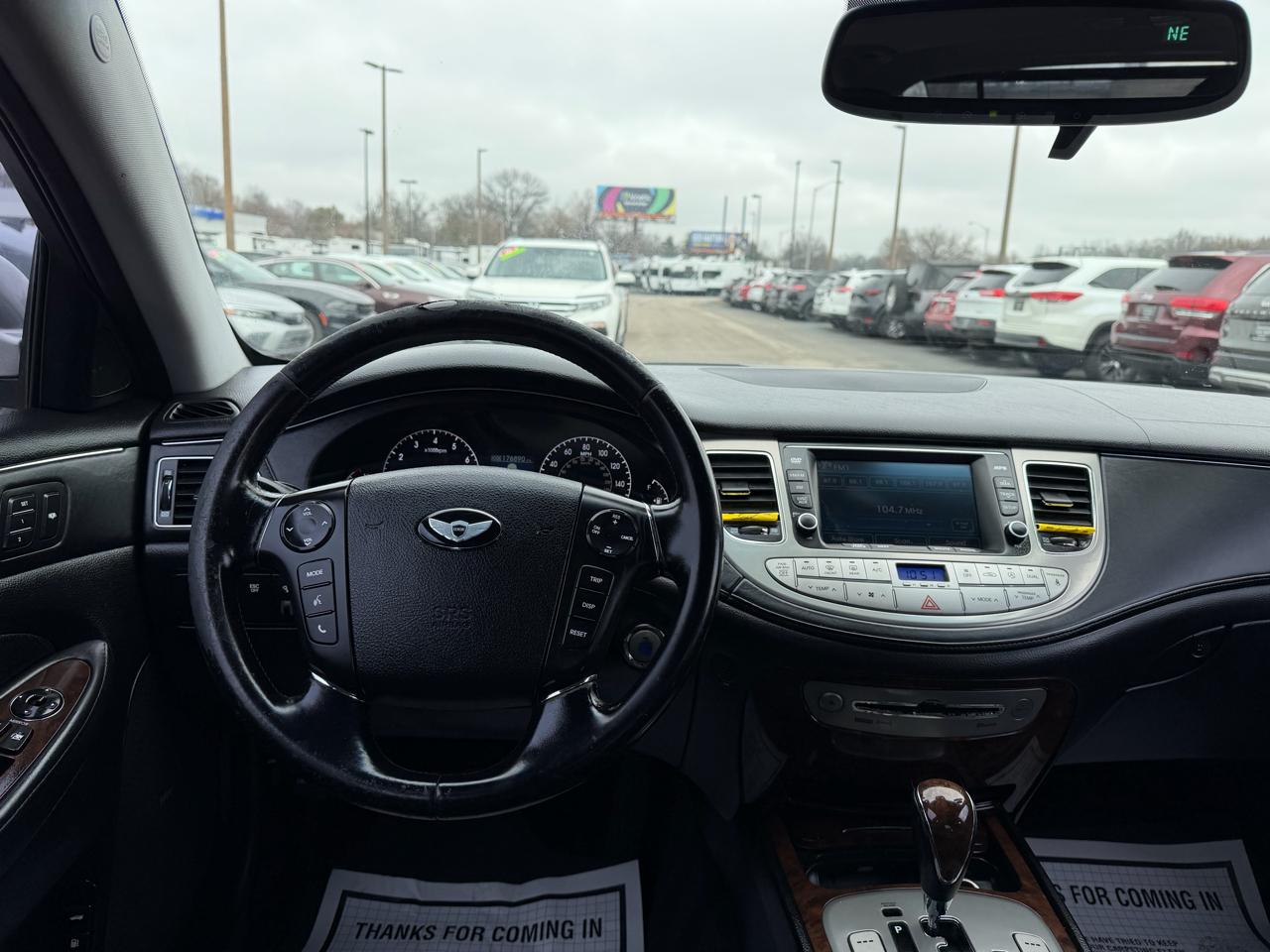 Hyundai Genesis 4dr Sdn V6 2011