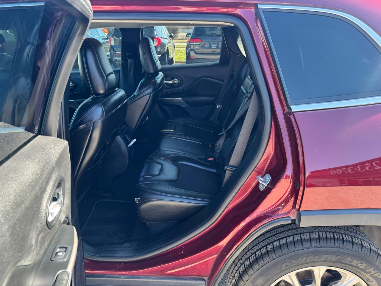 Jeep Cherokee Latitude Plus FWD 2019