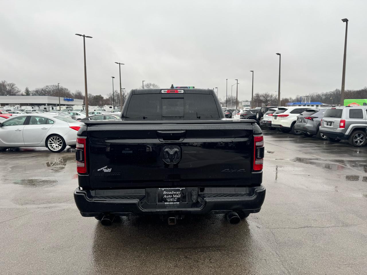 RAM 1500 Big Horn/Lone Star 4x4 Crew Cab 5'7" Box 2019