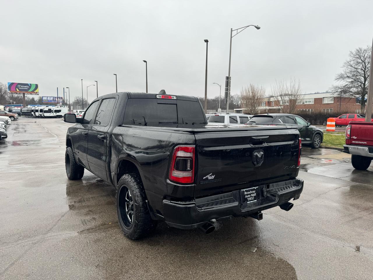 RAM 1500 Big Horn/Lone Star 4x4 Crew Cab 5'7" Box 2019
