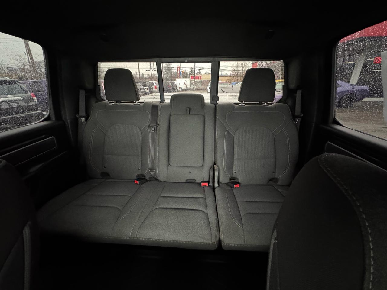 RAM 1500 Big Horn/Lone Star 4x4 Crew Cab 5'7" Box 2019