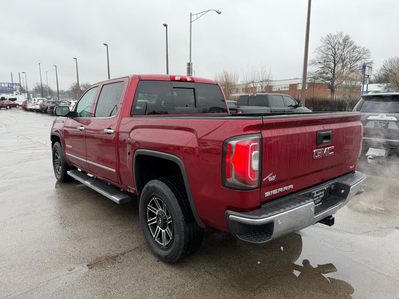 GMC Sierra 1500 4WD Crew Cab 143.5" SLT 2018