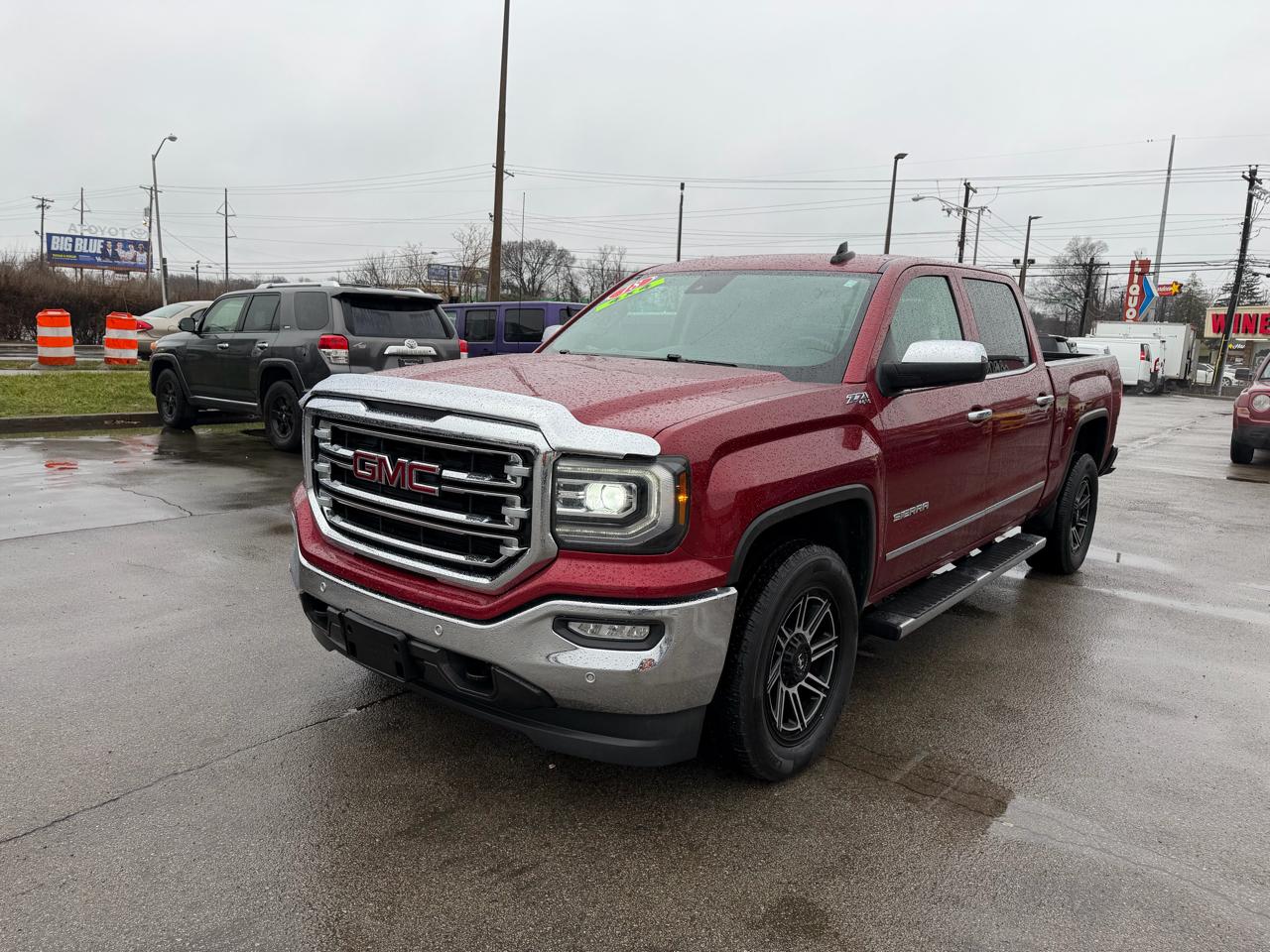 GMC Sierra 1500 4WD Crew Cab 143.5" SLT 2018