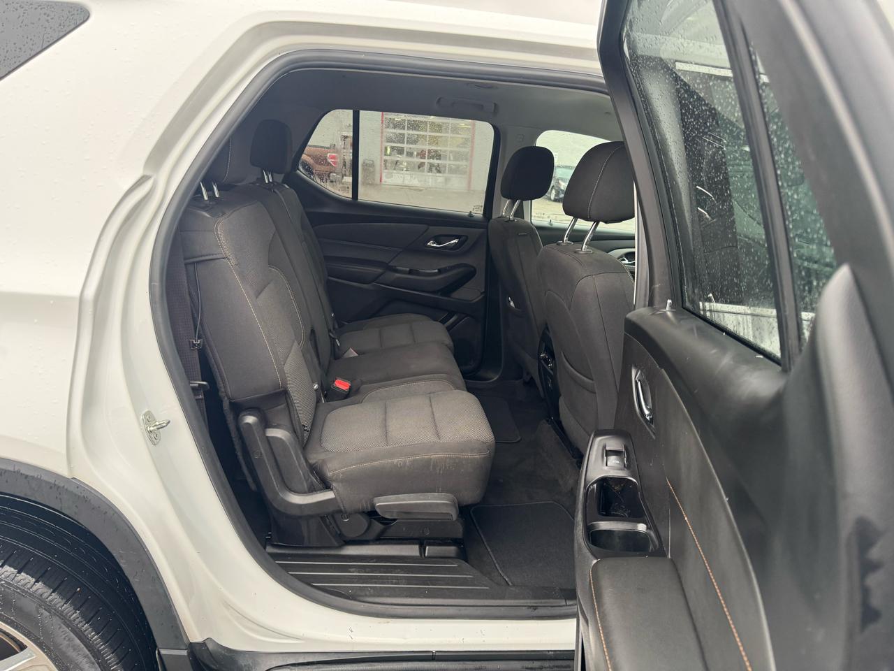 Chevrolet Traverse FWD 4dr LS w/1LS 2020