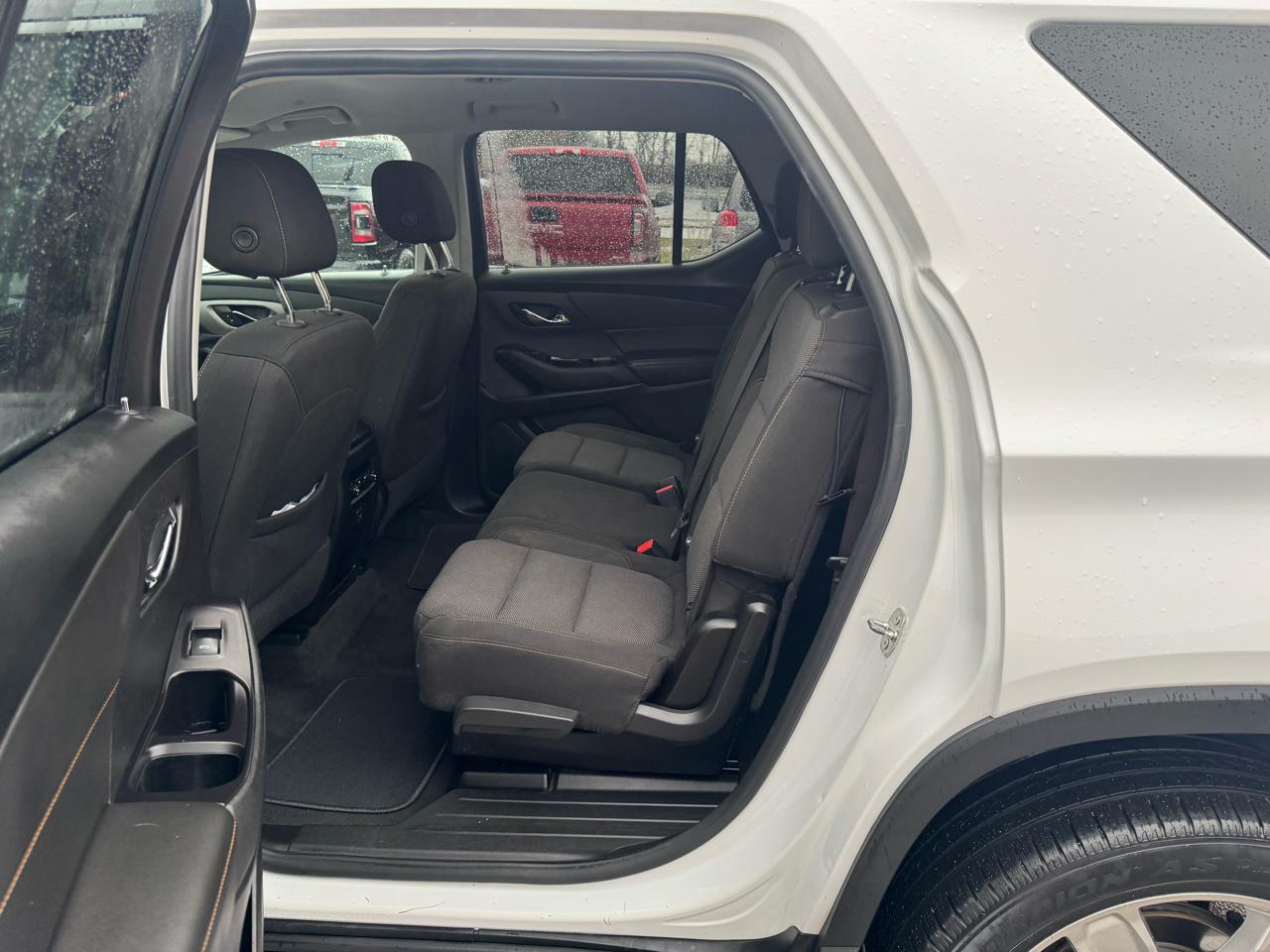 Chevrolet Traverse FWD 4dr LS w/1LS 2020