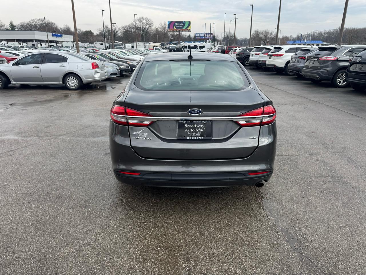 Ford Fusion SE FWD 2017