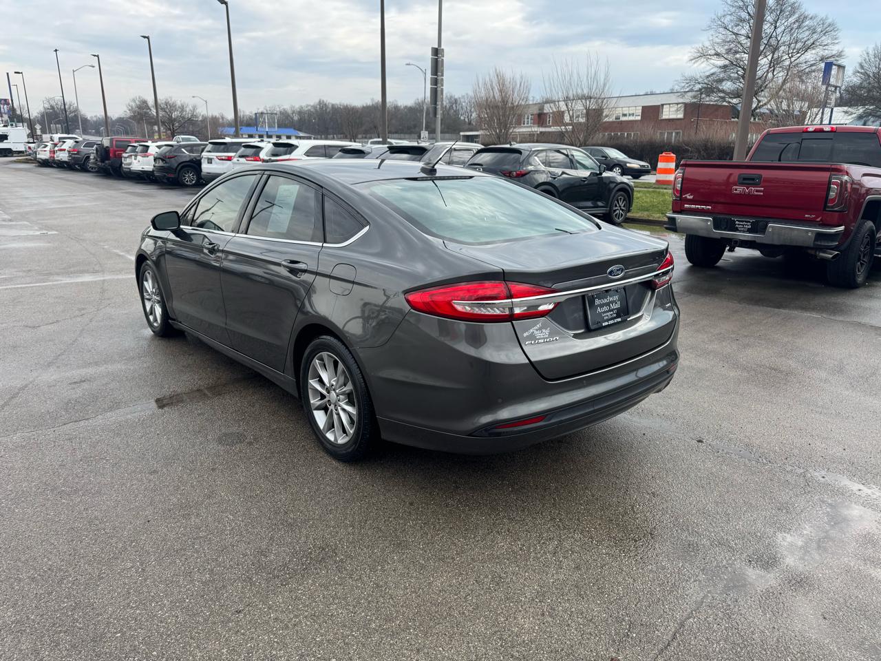 Ford Fusion SE FWD 2017