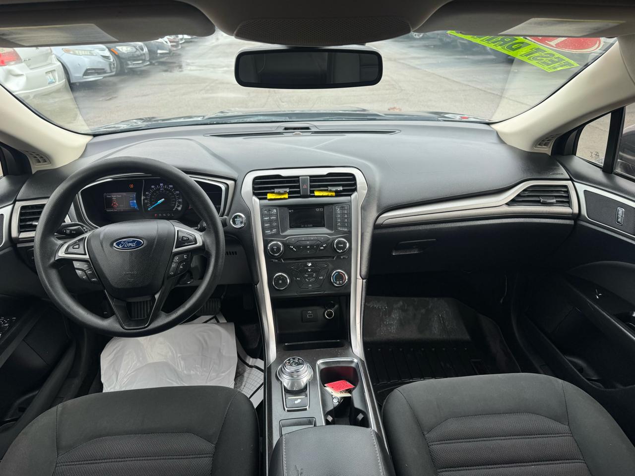 Ford Fusion SE FWD 2017