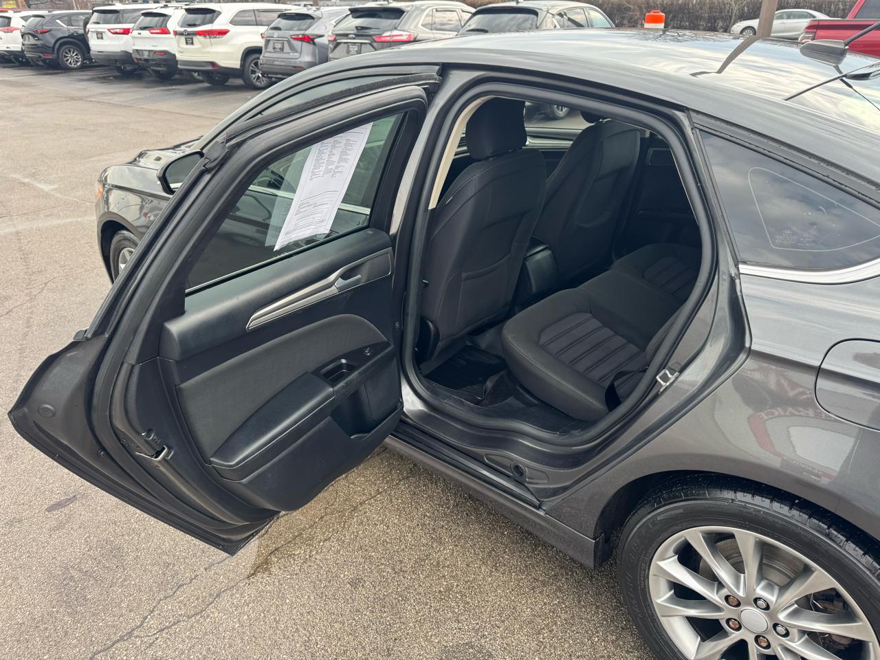 Ford Fusion SE FWD 2017