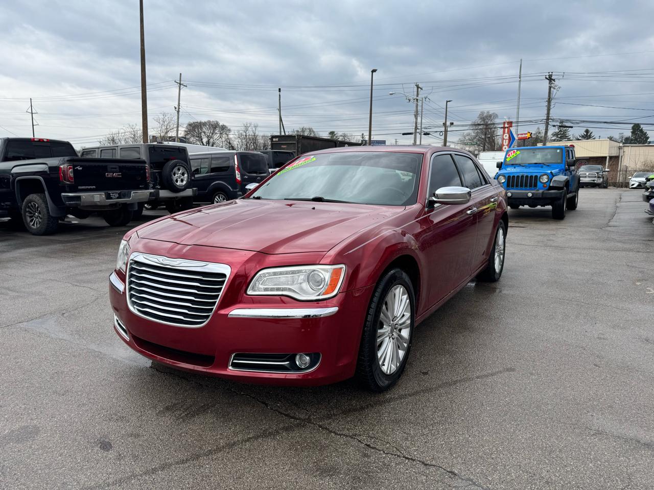 Chrysler 300 4dr Sdn V6 Limited AWD 2012
