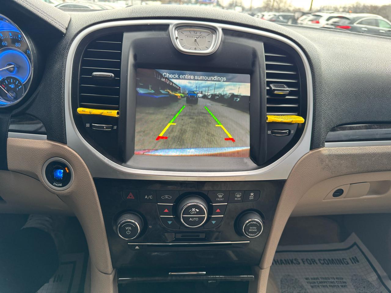 Chrysler 300 4dr Sdn V6 Limited AWD 2012