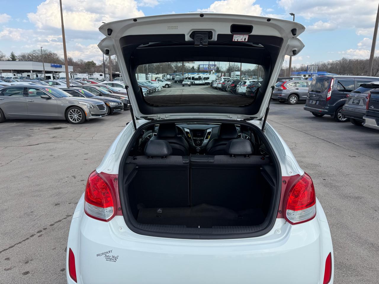 Hyundai Veloster 3dr Cpe Auto 2016