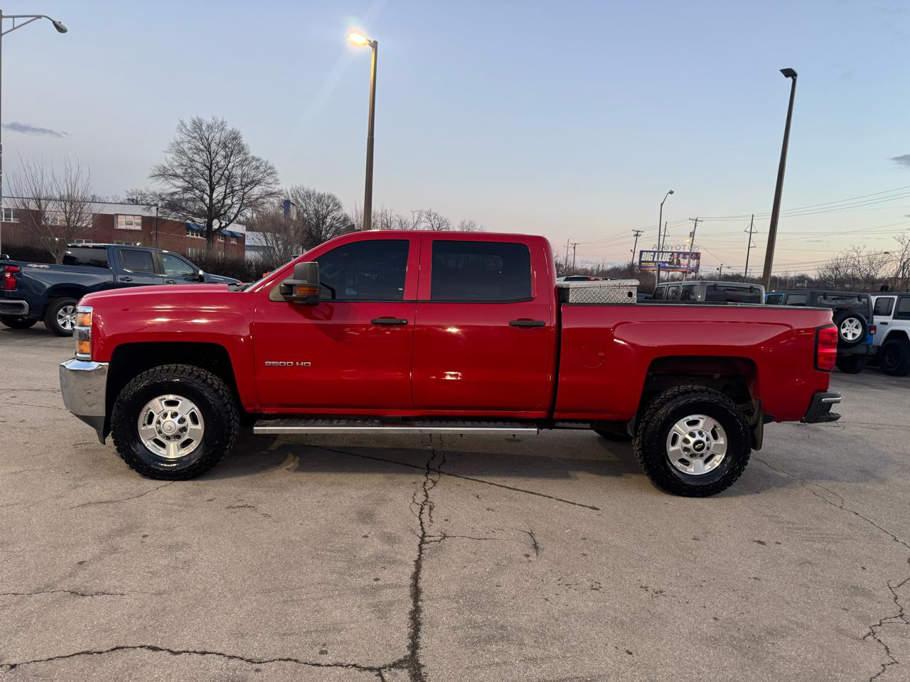 Chevrolet Silverado 2500HD Built After Aug 14 4WD Crew Cab 153.7" Work Truck 2015