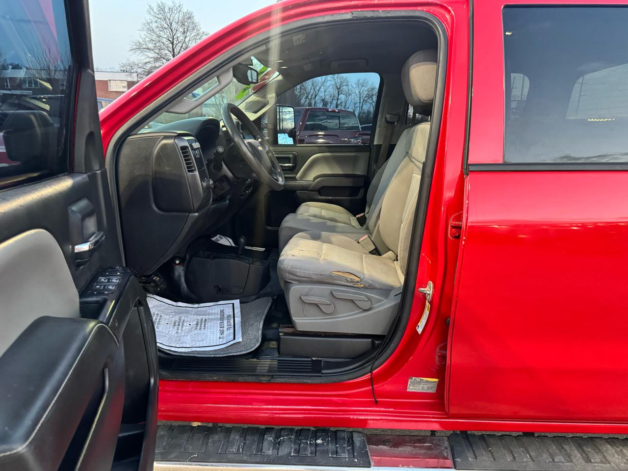 Chevrolet Silverado 2500HD Built After Aug 14 4WD Crew Cab 153.7" Work Truck 2015