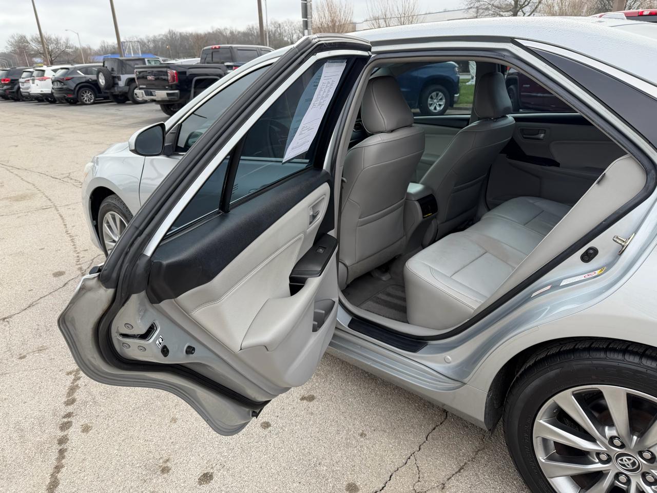 Toyota Camry XLE 2016