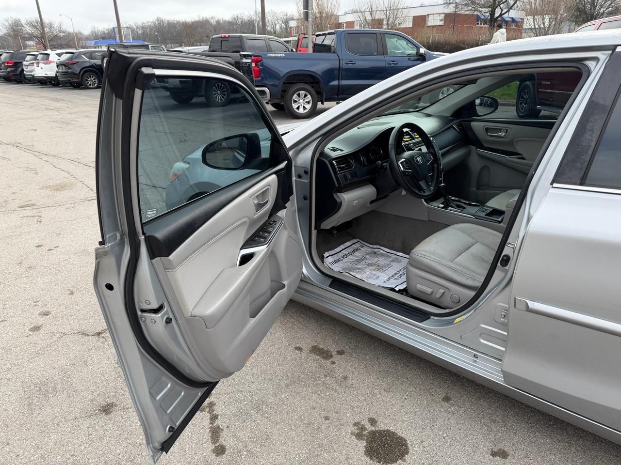 Toyota Camry XLE 2016