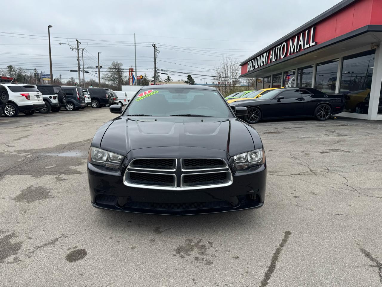Dodge Charger 4dr Sdn SE RWD 2013