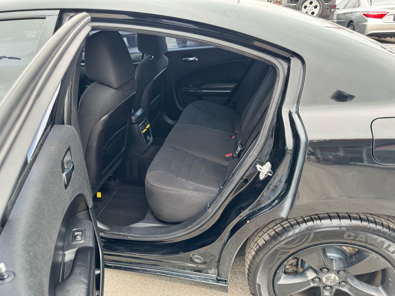 Dodge Charger 4dr Sdn SE RWD 2013