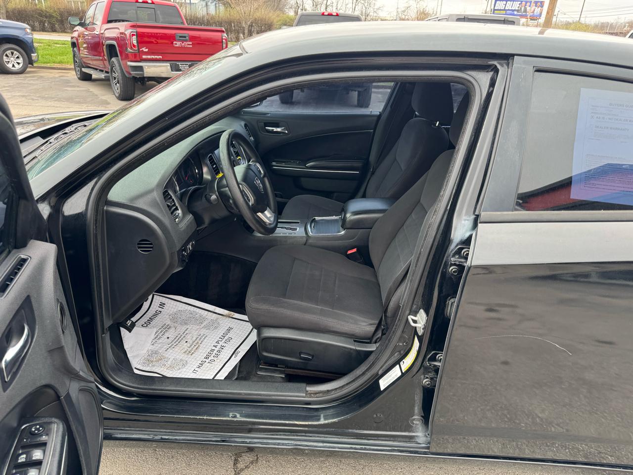 Dodge Charger 4dr Sdn SE RWD 2013