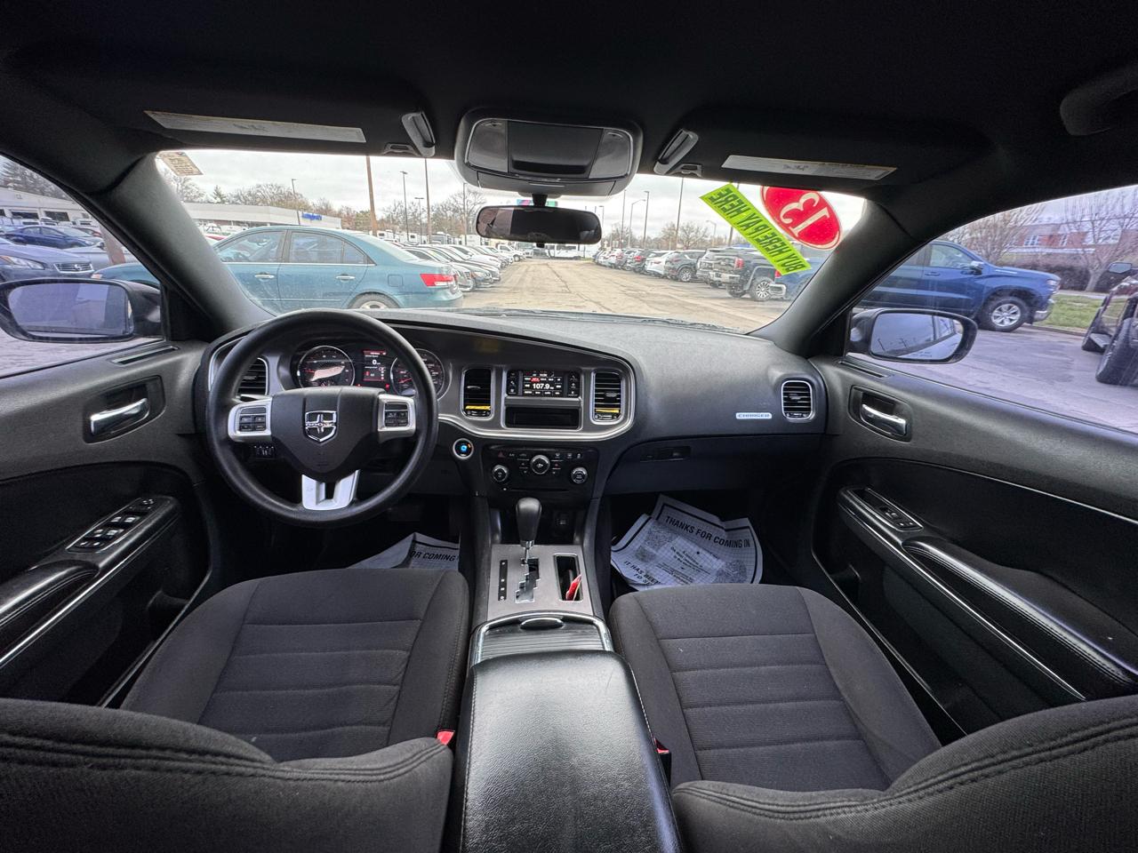 Dodge Charger 4dr Sdn SE RWD 2013