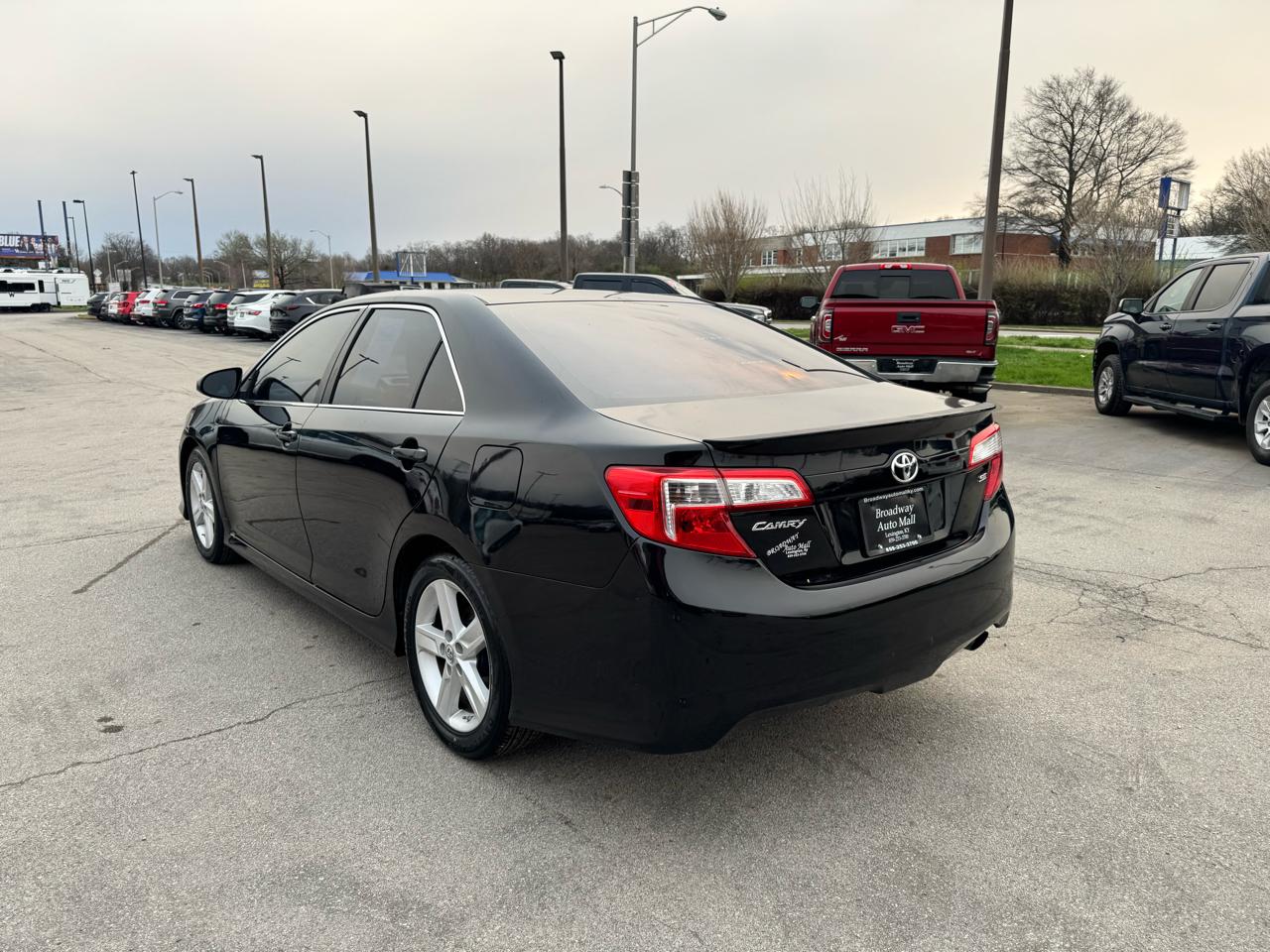 Toyota Camry 2014.5 4dr Sdn I4 Auto SE Sport (Natl) 2014