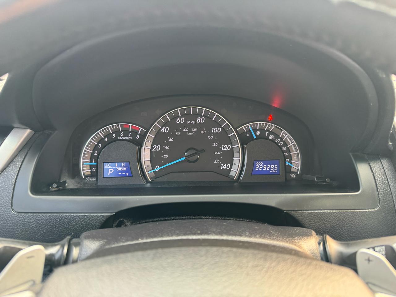 Toyota Camry 2014.5 4dr Sdn I4 Auto SE Sport (Natl) 2014