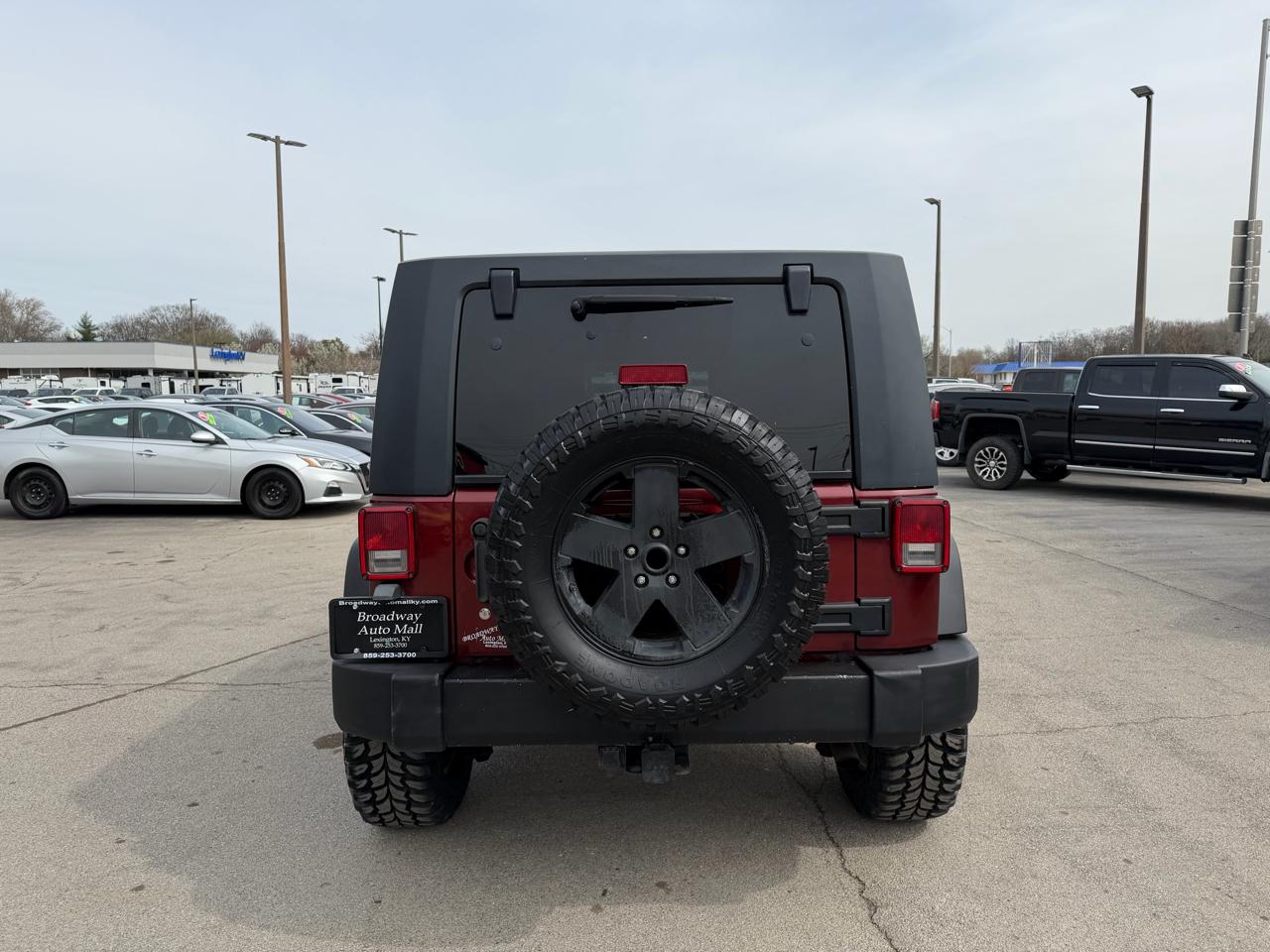 Jeep Wrangler 4WD 4dr Unlimited Sahara 2008