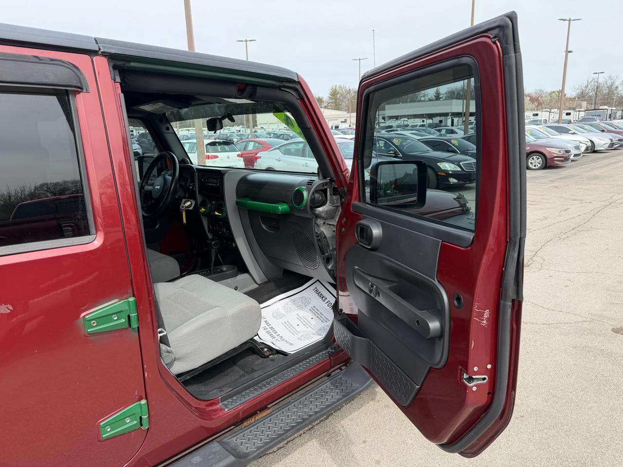 Jeep Wrangler 4WD 4dr Unlimited Sahara 2008