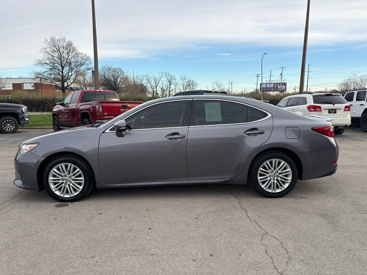 Lexus ES 350 4dr Sdn 2013