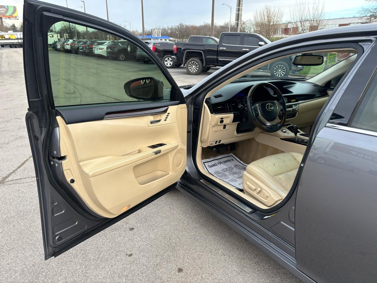 Lexus ES 350 4dr Sdn 2013