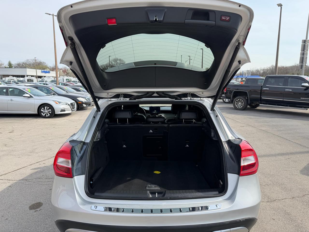 Mercedes-Benz GLA GLA 250 4MATIC SUV 2018