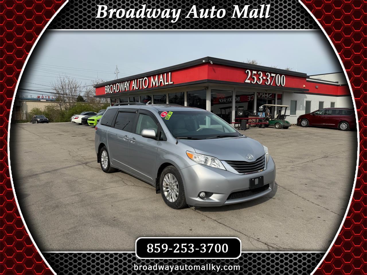 Toyota Sienna XLE 2014