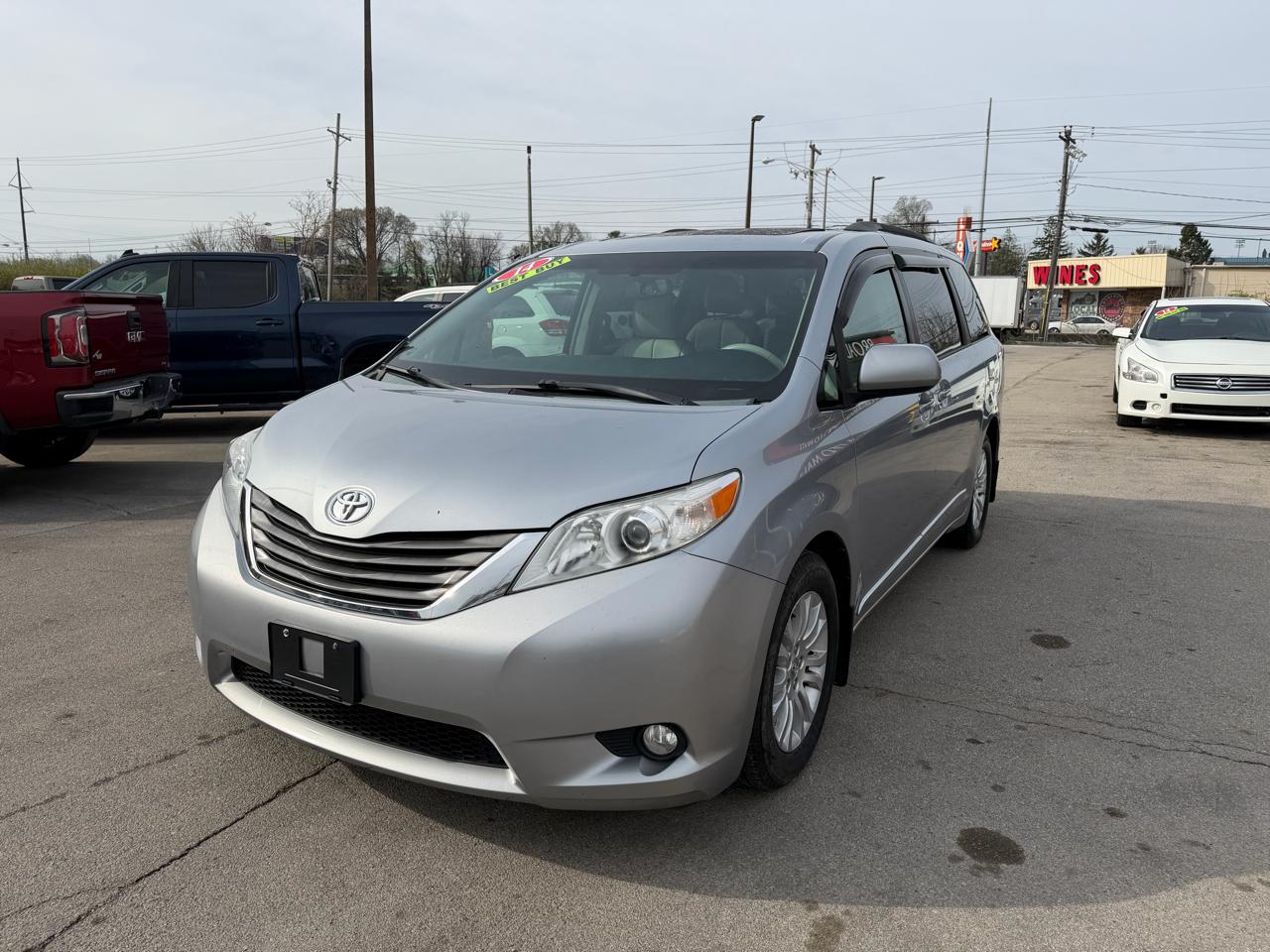 Toyota Sienna XLE 2014