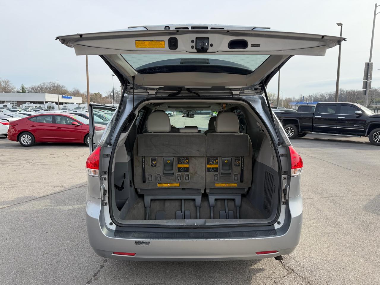 Toyota Sienna XLE 2014