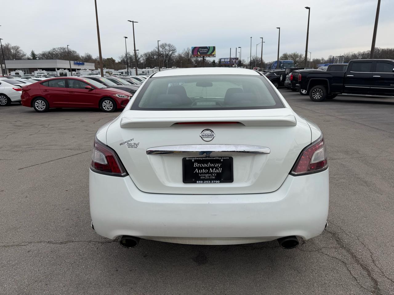 Nissan Maxima S 2014