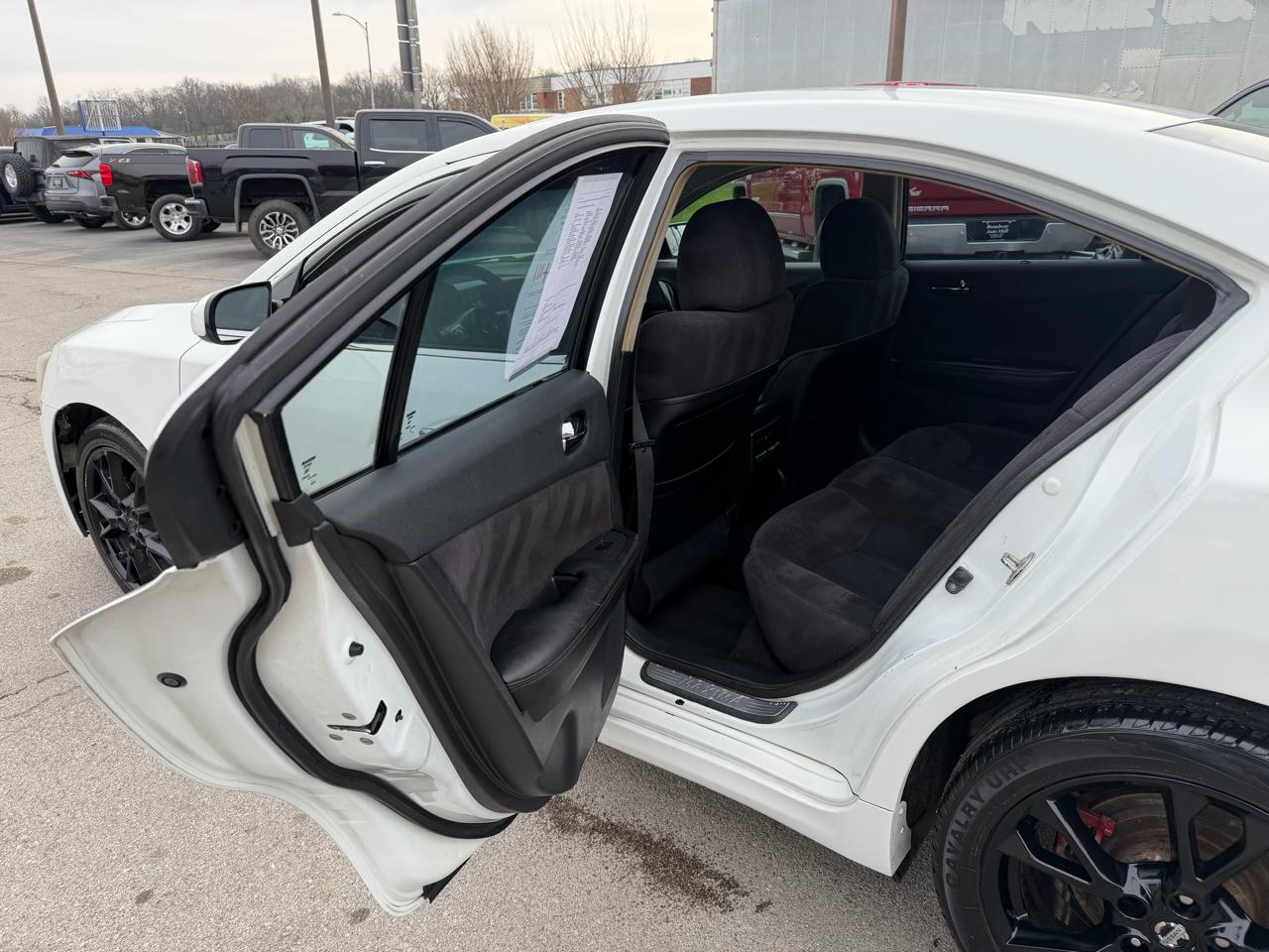 Nissan Maxima S 2014