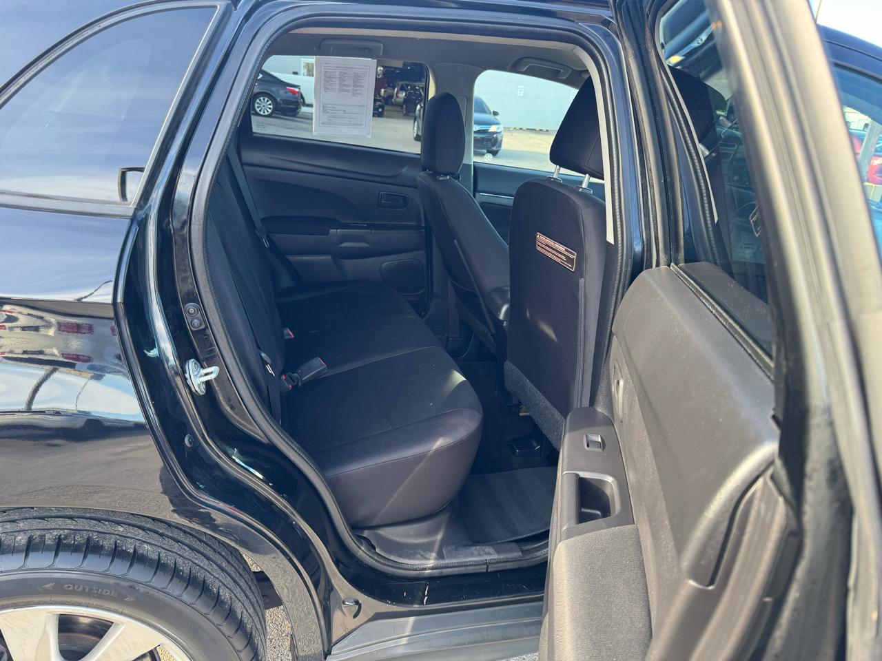 Mitsubishi Outlander Sport 2WD 4dr CVT ES 2015