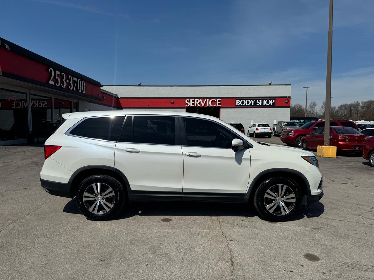 Honda Pilot EX-L w/Navigation 2WD 2017