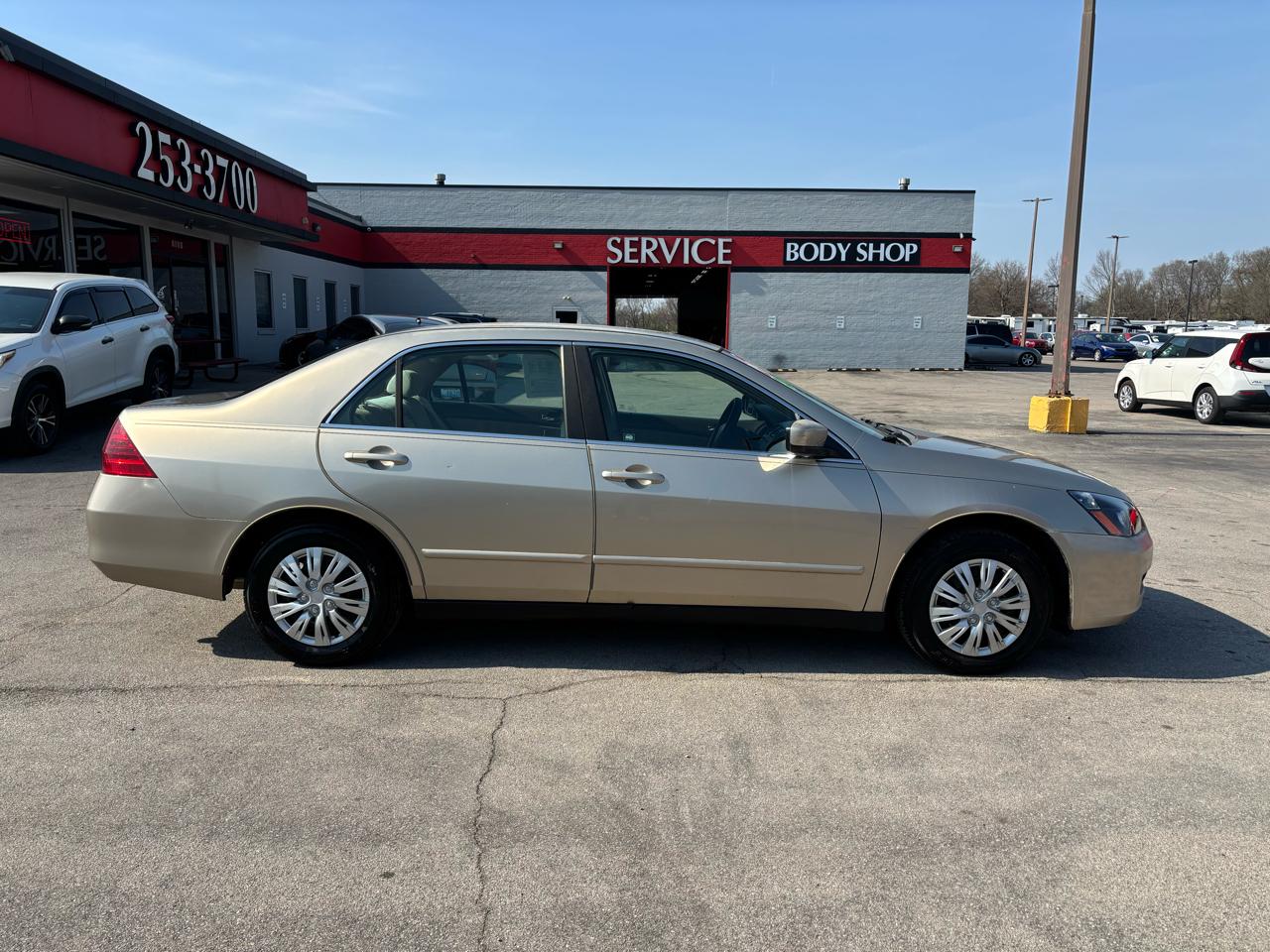 Honda Accord Sdn LX AT 2006