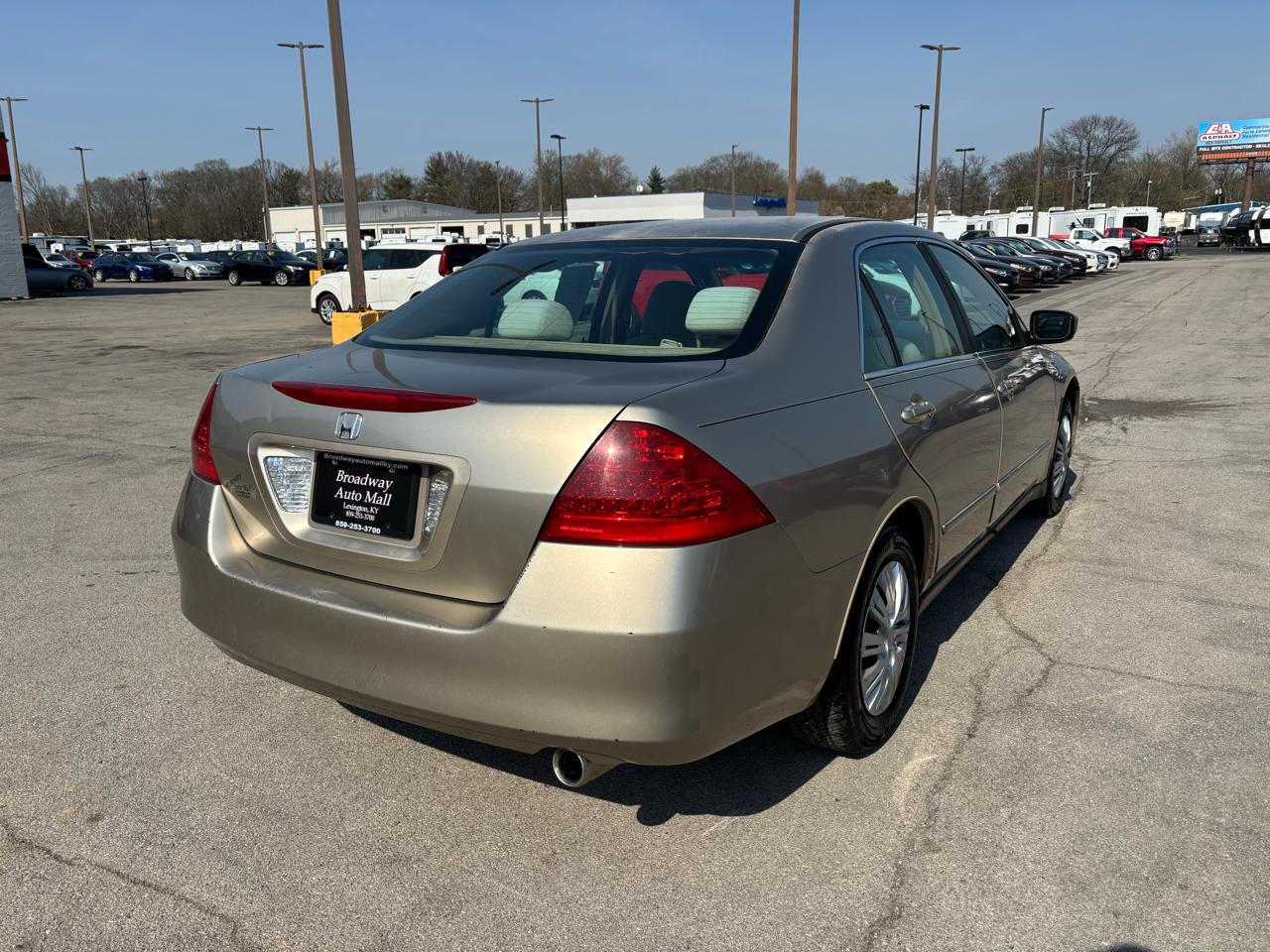 Honda Accord Sdn LX AT 2006