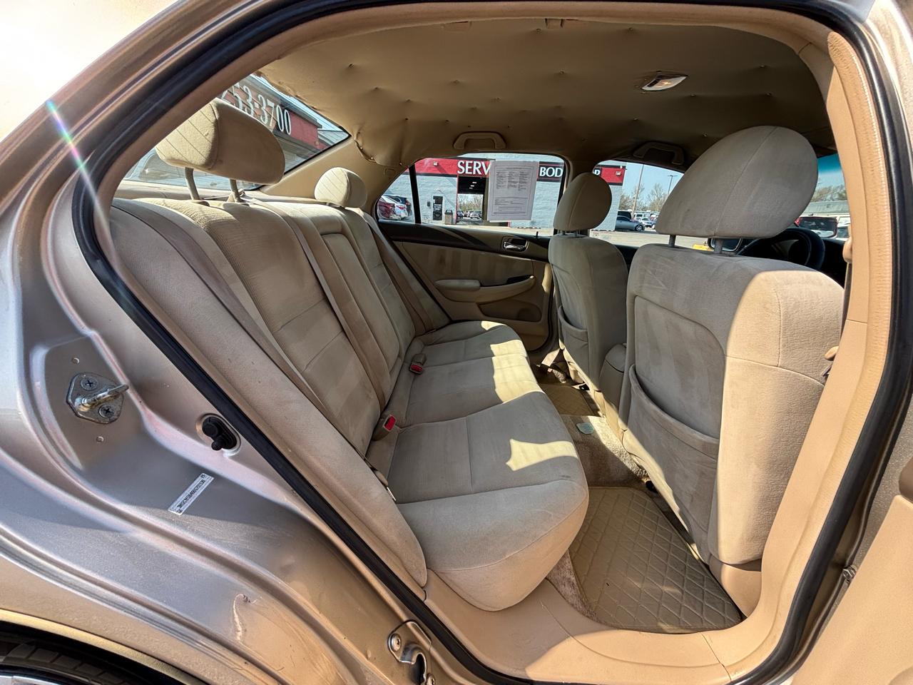 Honda Accord Sdn LX AT 2006