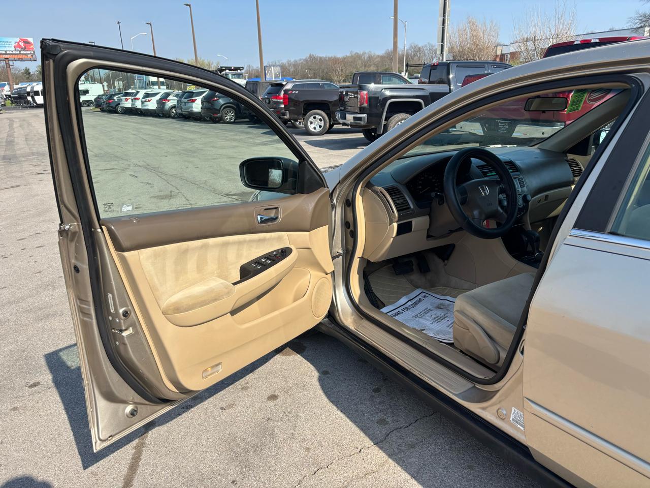 Honda Accord Sdn LX AT 2006