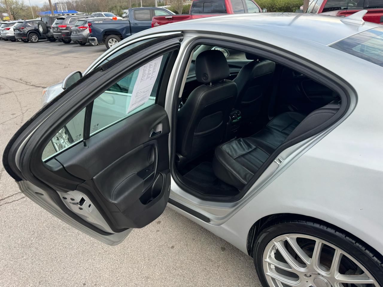 Buick Regal 4dr Sdn CXL RL5 (Russelsheim) *Ltd Avail* 2011