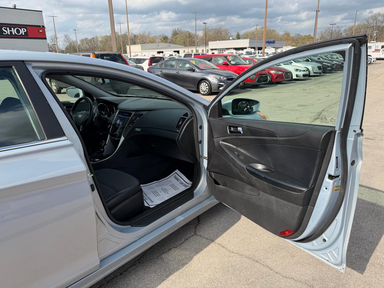 Hyundai Sonata 4dr Sdn 2.4L Auto SE 2013