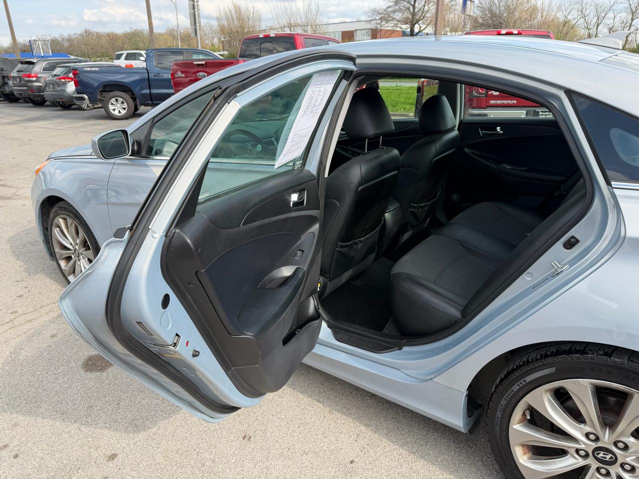 Hyundai Sonata 4dr Sdn 2.4L Auto SE 2013